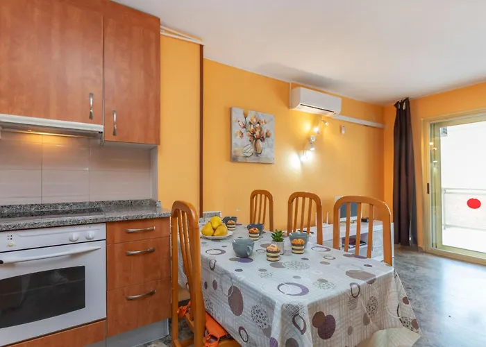 Apartamento Cala Dorada-2 By Interhome